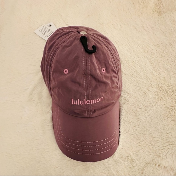 Lululemon Classic Ball Cap S/M GNDP Rare Purple/Pink